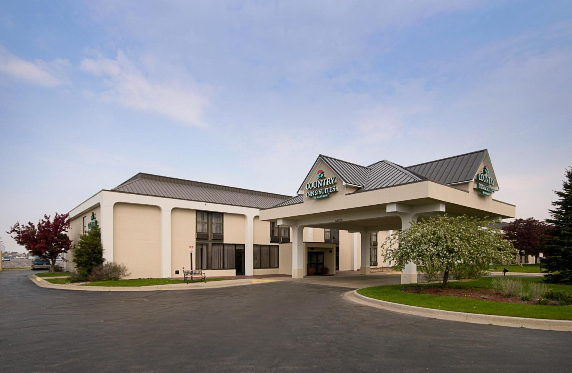 Quality Inn & Suites Saginaw Extérieur photo
